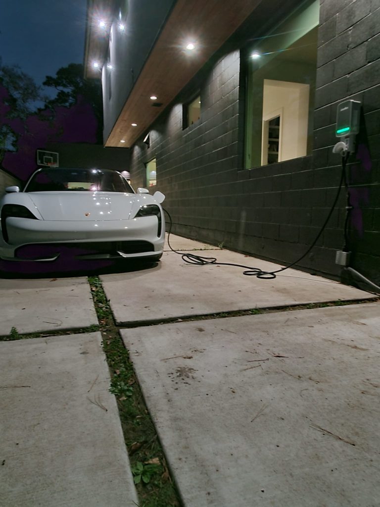 Car charging station 3